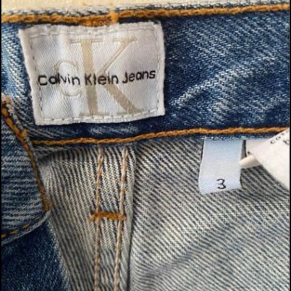 Calvin Klein Vintage Shorts - Picture 2 of 6